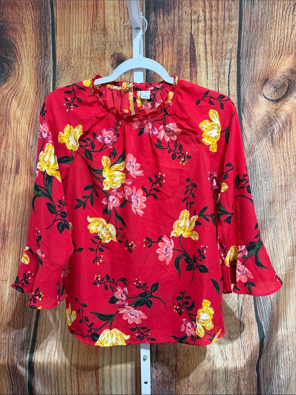 🚨(4/$10) Old Navy Bell Sleeve Chiffon Blouse Size S